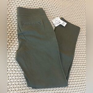 Women’s Pants- new with tags